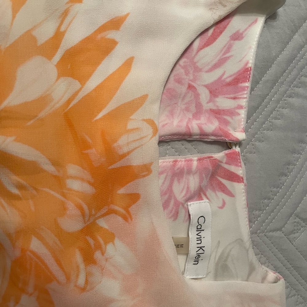 Bundle  Calvin Klein dress & Vince Camuto blouse. - Picture 13 of 14